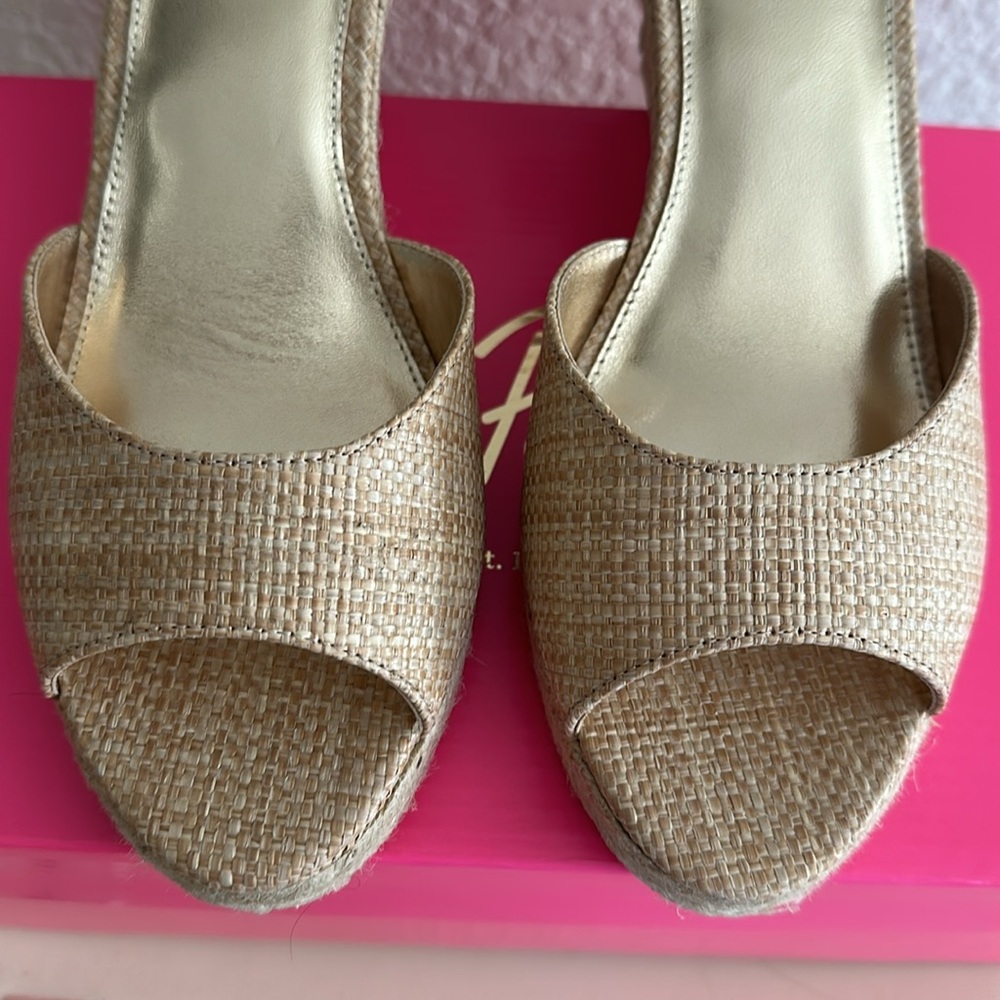 Lilly Pulitzer Natural Beige Espadrille Wedge Sandals with Bow - Picture 3 of 7